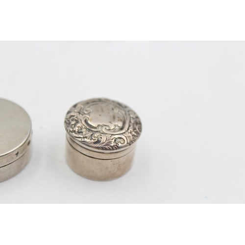 238 - Three antique .800 and .925 sterling silver pill/trinket boxes - approx. gross weight 52 grams