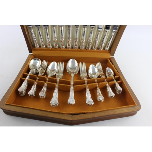 118 - A vintage Smith Seymour forty four piece silver plate Kings pattern cutlery set in wooden case