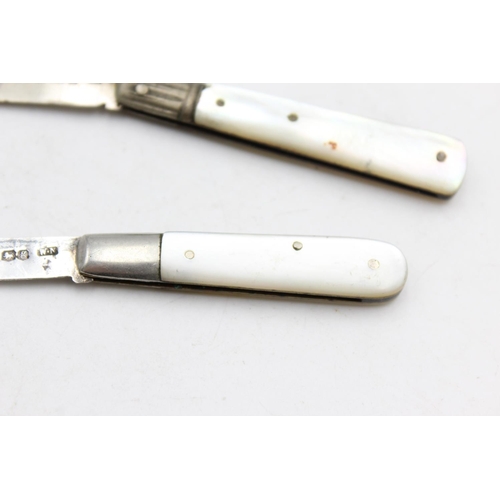 1389 - Two antique hallmarked .925 sterling silver fruit knives with mother of pearl handles - approx. gros... 