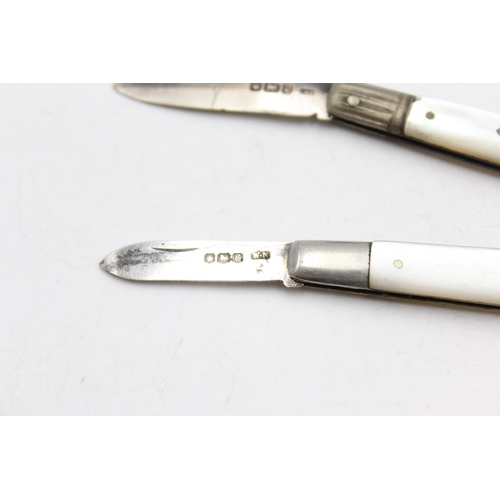 1389 - Two antique hallmarked .925 sterling silver fruit knives with mother of pearl handles - approx. gros... 