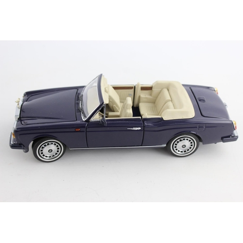 157 - A boxed Franklin Mint 1993 Rolls-Royce Corniche IV precision 1:24 scale diecast model