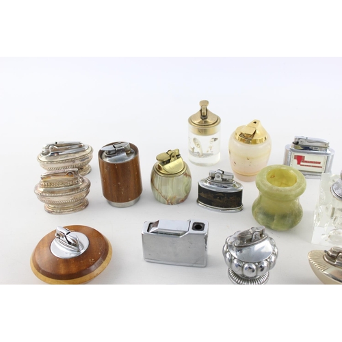 272 - A collection of assorted vintage table lighters to include Ronson, Colibri, Wedgwood etc.