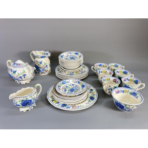 78 - A collection of Mason's Regency Ironstone china to include six teacups, six saucers, six side plates... 