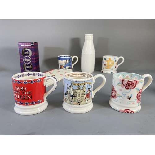 90 - Eleven Emma Bridgewater mugs together with Emma Bridgewater Love and Wild Flowers boxed vase, Midnig... 