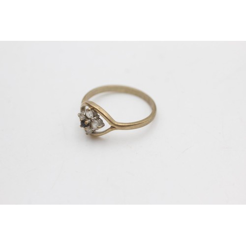 2070 - A hallmarked Birmingham 9ct gold floral set sapphire and clear gemstone ring, size P - approx. gross... 