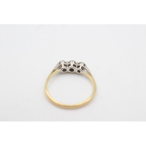 2072 - An 18ct gold and platinum diamond three stone cathedral setting ring, size O - approx. gross weight ... 