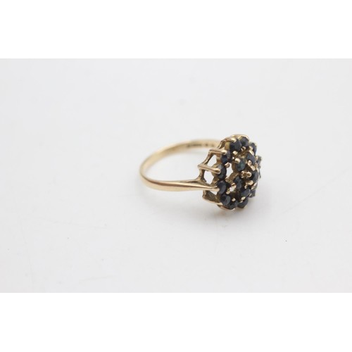 2082 - A 9ct gold sapphire cluster ring, size N½ - approx. gross weight 3 grams