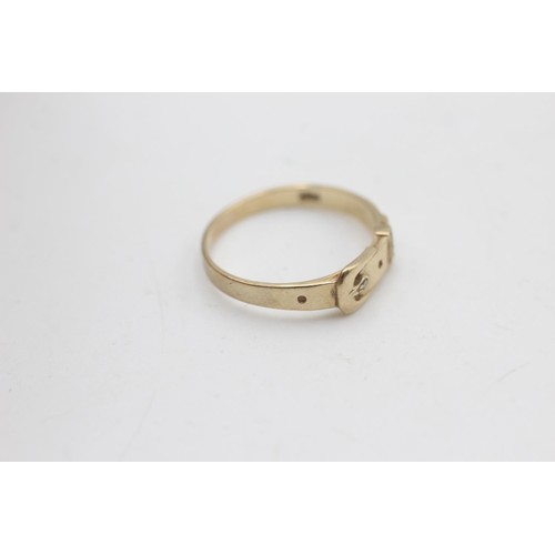 2092 - A hallmarked London 9ct gold diamond detail belt buckle band ring, size K ½ - approx. gross weight 1... 