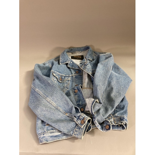 189 - Three Wrangler denim jackets