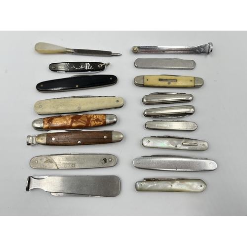 1388 - Seventeen assorted vintage pocket knives and multi-tools to include mother of pearl, bone etc.