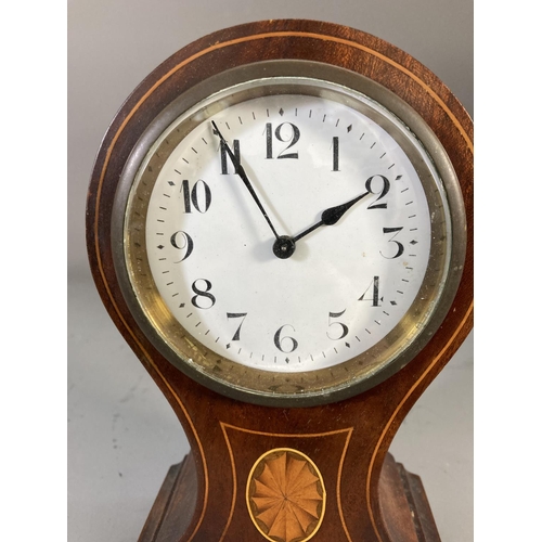 259 - An Edwardian inlaid mahogany cased balloon mantel clock with white enamel face - approx. 21cm high x... 