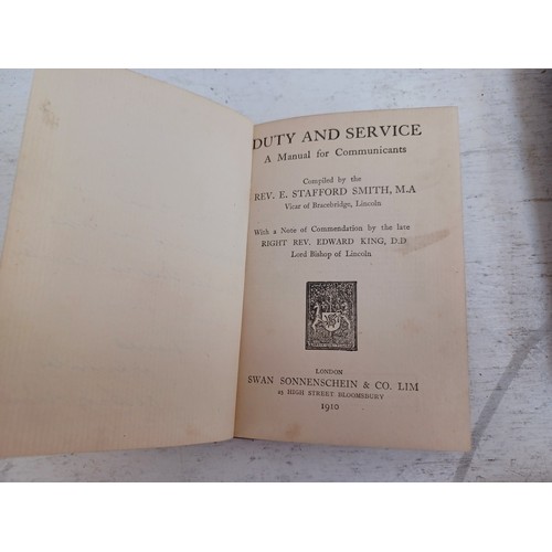 193 - Six pocket books to include New Testament (Oxford University Press  1864), Duty and Service 1910, Co... 