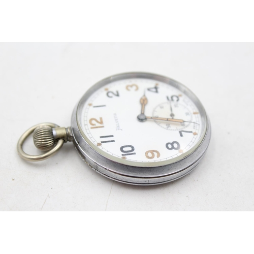 1363 - A WWII Helvetia GS/TP military issued pocket watch, stamped with broad arrow and GS/TP P21781 to cas... 