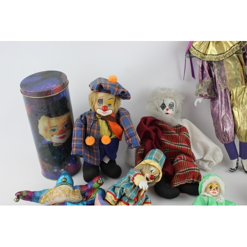 240 - A collection of assorted clown collectables/toys