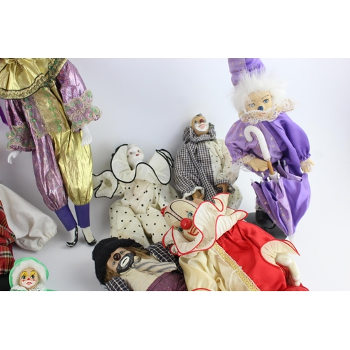 240 - A collection of assorted clown collectables/toys