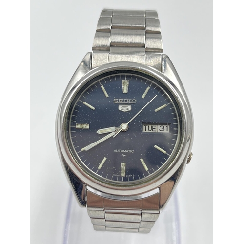 1382 - A vintage Seiko 5 automatic 37mm men's wristwatch - ref. 7009-7031