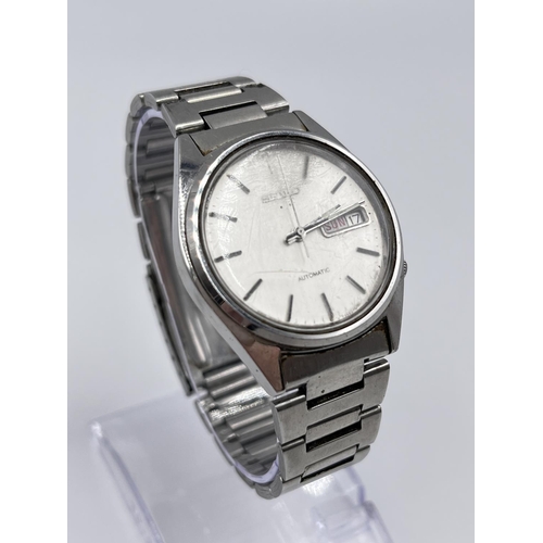 1386 - A Seiko automatic day date 35mm men's wristwatch - ref. 6309-7150