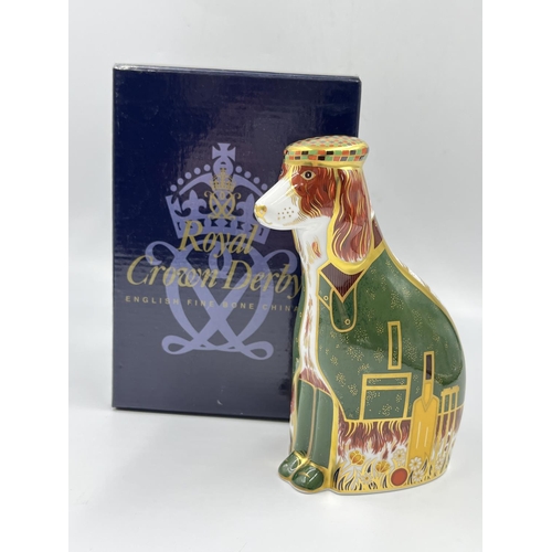 1324 - A boxed Royal Crown Derby English Spaniel limited edition no. 590/1000 paperweight - approx. 16cm hi... 