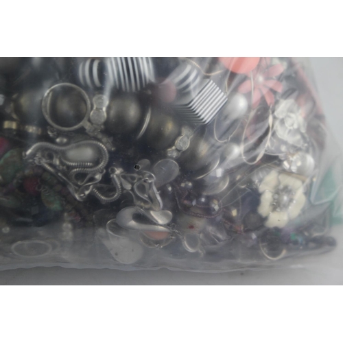 264 - Approx. 10kg of unsorted jewellery