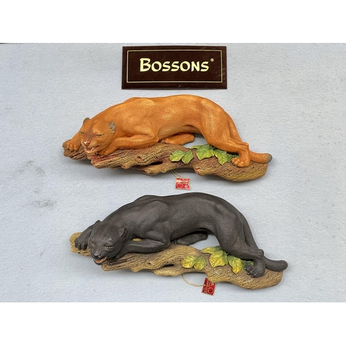 84 - Two Bossons hand painted chalkware wall plaques, one Black Panther and one Golden Puma