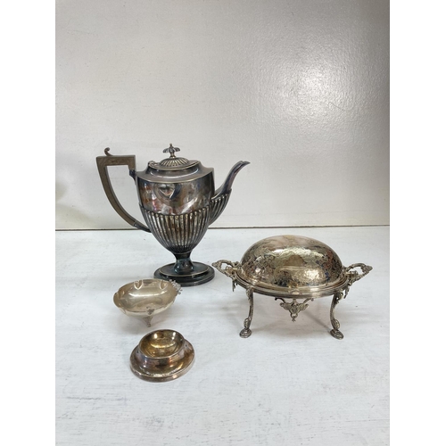 193 - A large collection of antique and vintage silver plated ware to include tea pot, dishes, footed bowl... 