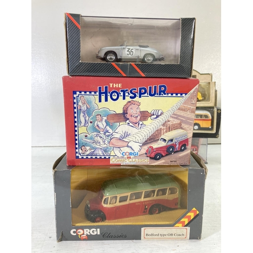 226 - A collection of assorted diecast model vehicles to include Corgi Comic Classics 98755 The Hotspur Fo... 