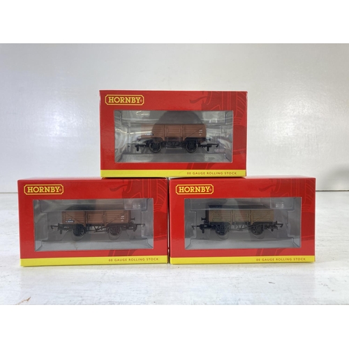 241 - A boxed set of three Hornby R6712 OO scale rolling stock wagons