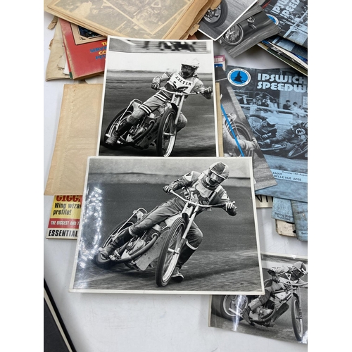 287 - A large collection of assorted Speedway ephemera to include black and white photographs, Ipswich Spe... 