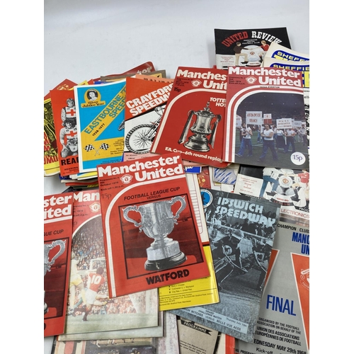 293 - A collection of 1960s/70s sports programs to include Ipswich Speedway, Manchester United, Sheffield ... 