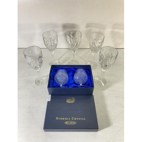 47 - Seven pieces of assorted glassware, five John Rocha for Waterford 23cm wine glasses and two boxed Bo... 