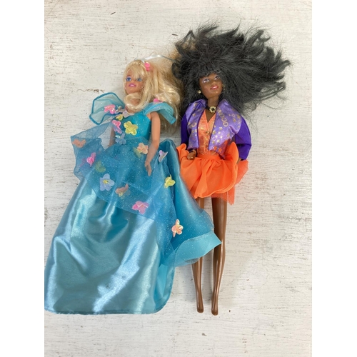 251D - A collection of Mattel Barbie and Ken dolls