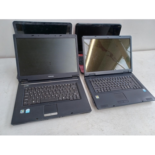 601 - Four laptops, one HP 15-G094SA, one HP (at fault), one Maxdata Vista Home Basic and one Toshiba Vist... 