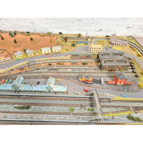 101 - A large N gauge model railway layout - approx. 200cm x 110cm