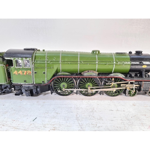 96 - A hand painted kit built O gauge Flying Scotsman model locomotive and tender - approx. 49cm long