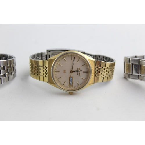 1096 - Three vintage Seiko men's quartz wristwatches