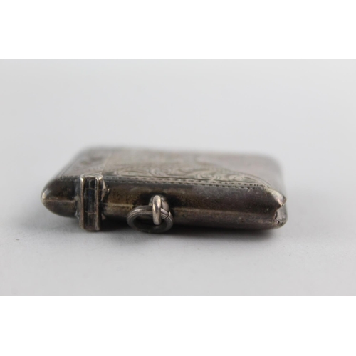 1232 - An Edwardian hallmarked Birmingham silver vesta case, dated 1903 - approx. gross weight 25 grams and... 