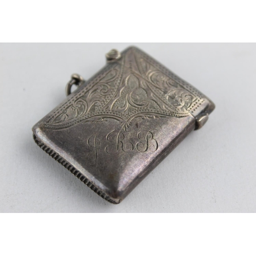 1232 - An Edwardian hallmarked Birmingham silver vesta case, dated 1903 - approx. gross weight 25 grams and... 