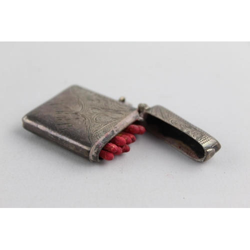 1232 - An Edwardian hallmarked Birmingham silver vesta case, dated 1903 - approx. gross weight 25 grams and... 