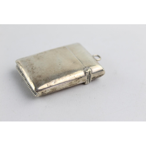 1234 - A Victorian hallmarked Birmingham silver vesta case, dated 1894 - approx. gross weight 22 grams and ... 