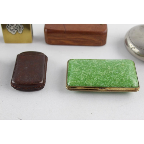 1247 - Eight antique and vintage tobacciana items to include vesta cases, cigarette cases etc.