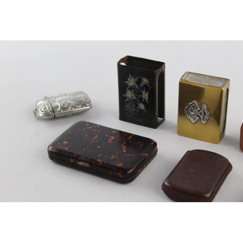 1247 - Eight antique and vintage tobacciana items to include vesta cases, cigarette cases etc.