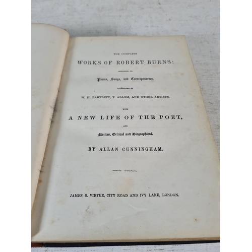 146 - Two antique illustrated hardback books comprising Gulliver's Travels and Burns Works