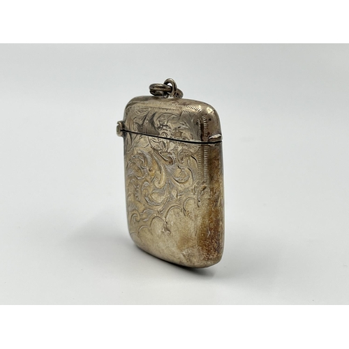 1227 - An Edward VII Miller Bros. hallmarked Birmingham silver vesta case, dated 1907 - approx. gross weigh... 