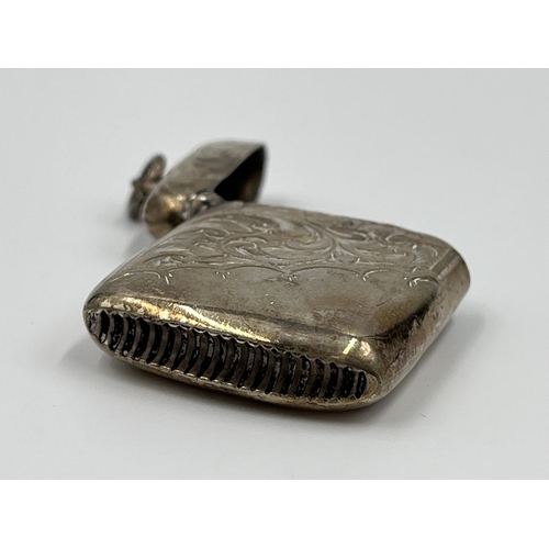 1227 - An Edward VII Miller Bros. hallmarked Birmingham silver vesta case, dated 1907 - approx. gross weigh... 