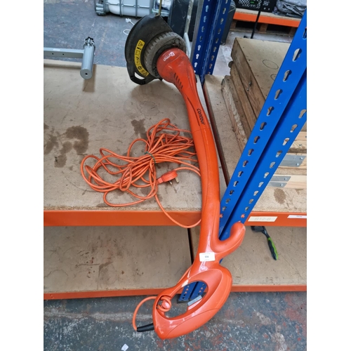 556 - A Flymo Contour 240v strimmer