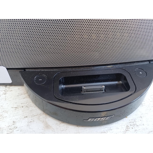 369 - A Bose SoundDock 30-pin iPod dock with remote control and power adaptor