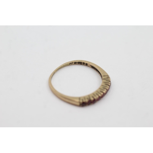 1006 - A hallmarked London 9ct gold ruby dress ring, size P½ - approx. gross weight  1.5 grams