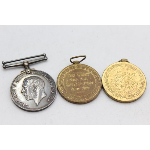 1076 - Three WWI medals, one War presented to M.285171 PTE. R.P. Wallace A.S.C., one Victory presented to 9... 