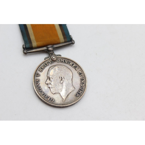 1086 - A WWI medal pair with original ribbons presented to G-37055 PTE. B. Ostorne R. Sussex Regt.