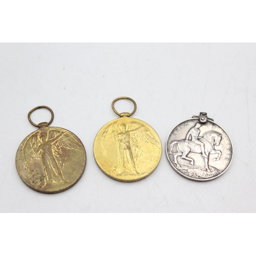 1097 - Three WWI medals, one War presented to 50747 PTE. A.H. Gregory Somerset L.I, one  Victory presented ... 